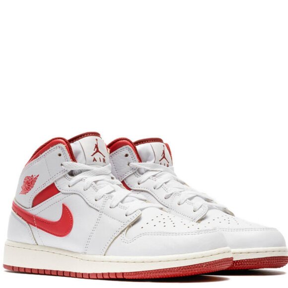 Air Jordan 1 Mid SE. Brand New. Womens Size: 7.5 & 8.